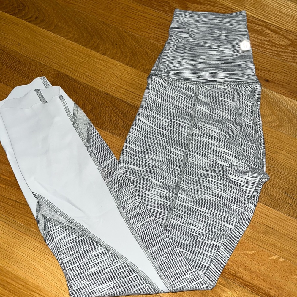 Lululemon wunder under